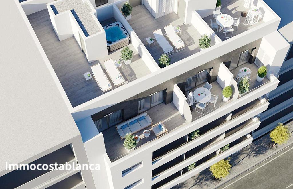Квартира в Торревьехе, 137 м², 469 000 €, фото 1, объявление 23034816