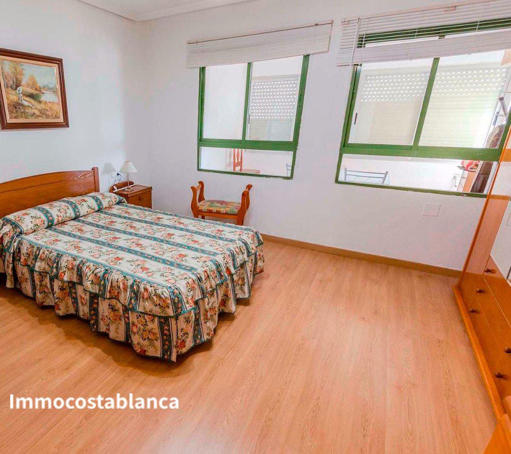 Квартира в Аликанте, 129 м², 239 000 €, фото 3, объявление 10902496