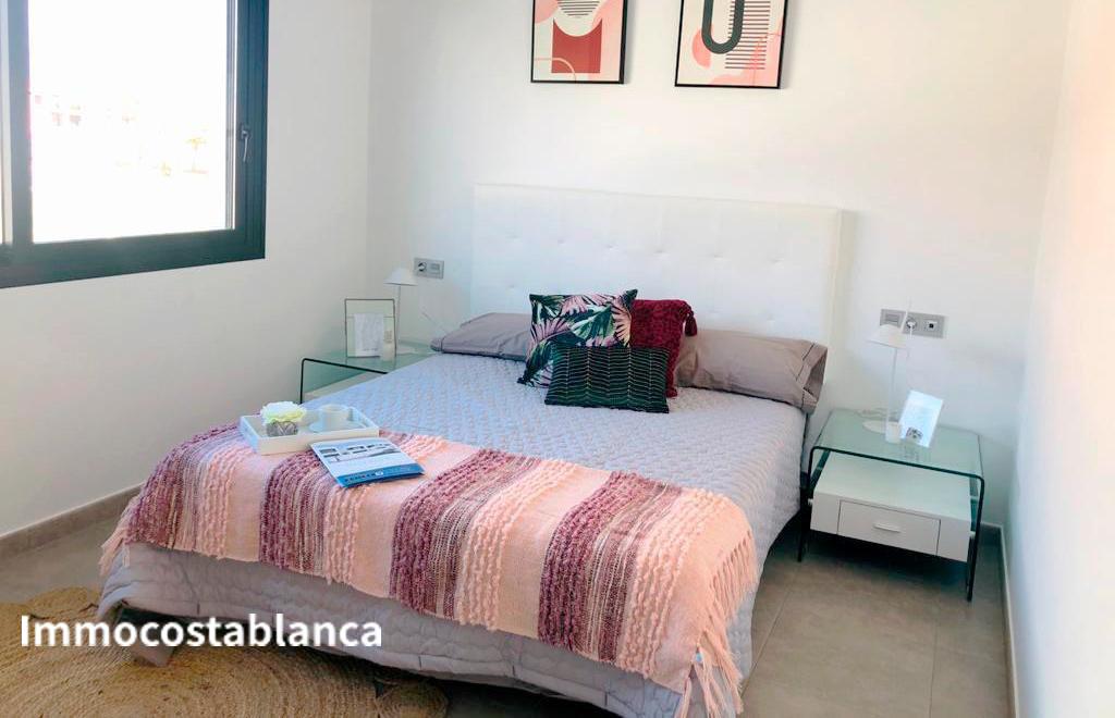 Квартира в Пилар-де-ла-Орададе, 75 м², 215 000 €, фото 1, объявление 12701056