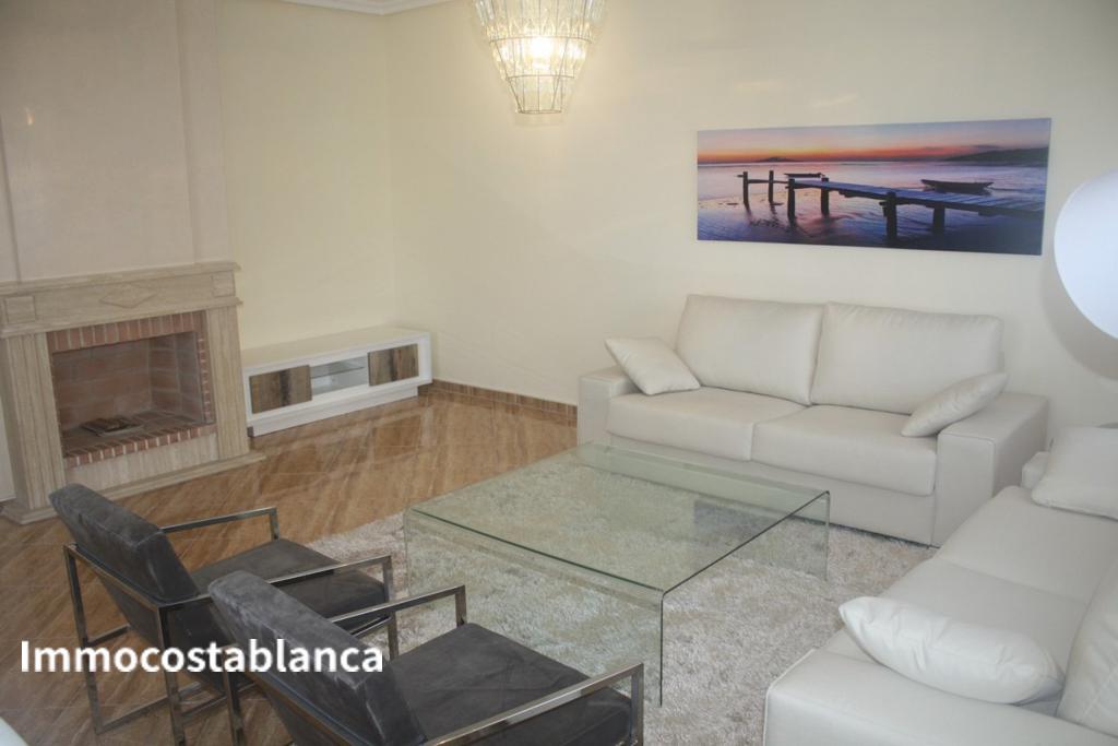Вилла в Торревьехе, 154 м², 550 000 €, фото 9, объявление 11567536