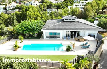 Вилла в Альтее, 1260 м²