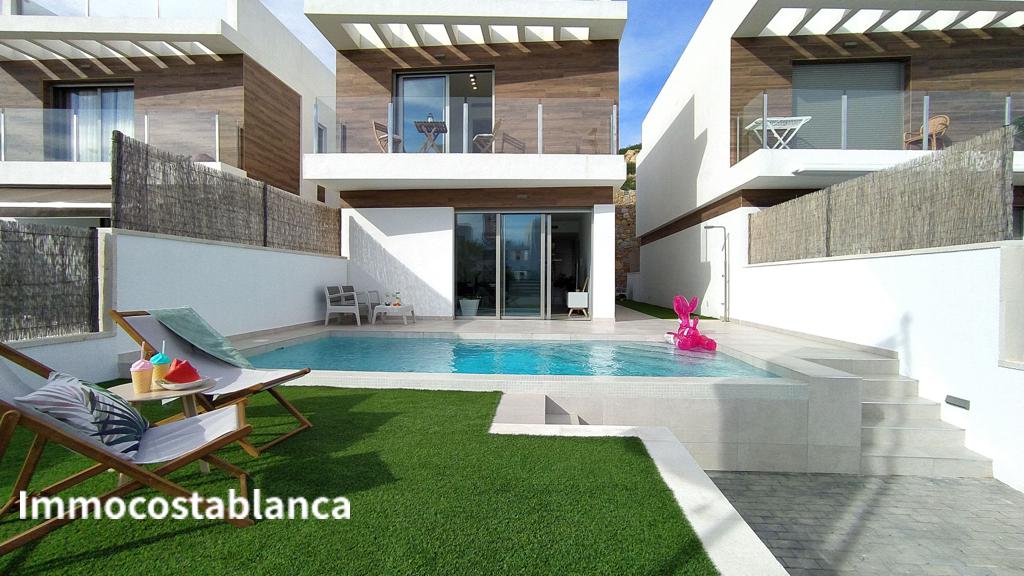 Вилла в Ориуэла Коста, 185 м², 670 000 €, фото 1, объявление 7233216