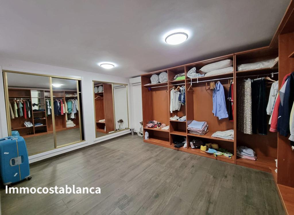 Дом в городе в Ла-Мата, 380 м², 1 170 000 €, фото 5, объявление 42407456