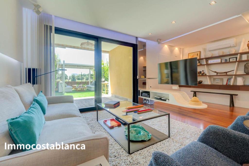 Вилла в Аликанте, 230 м², 695 000 €, фото 1, объявление 66759536