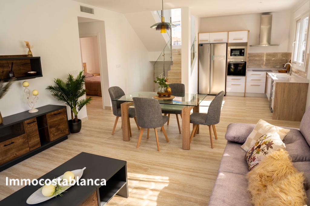 Вилла в Сьюдад-Кесада, 189 м², 450 000 €, фото 5, объявление 73983536