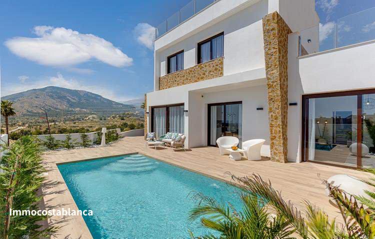 Вилла в Финестрате, 213 м², 735 000 €, фото 1, объявление 39015456