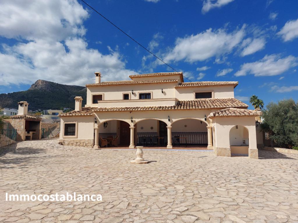 Коттедж в Кальпе, 280 м², 800 000 €, фото 2, объявление 36756416