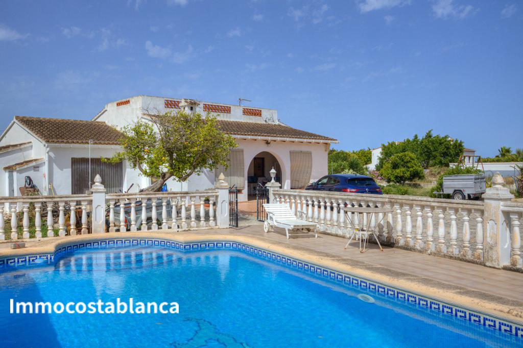 Коттедж в Бенисе, 175 м², 425 000 €, фото 1, объявление 56530816