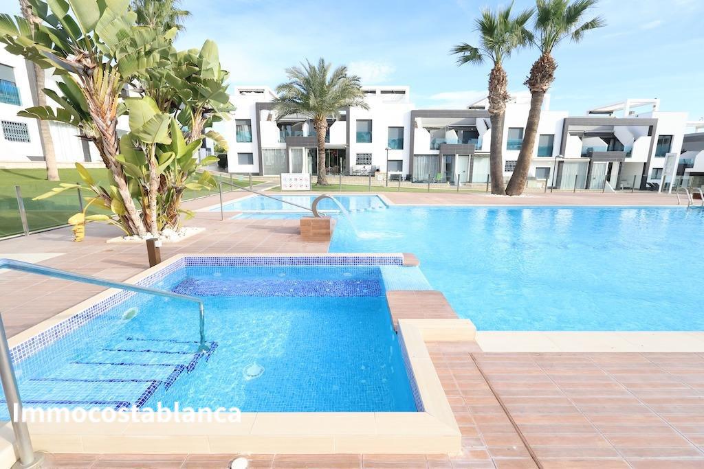 Коттедж в Ориуэла Коста, 73 м², 270 000 €, фото 1, объявление 63817216