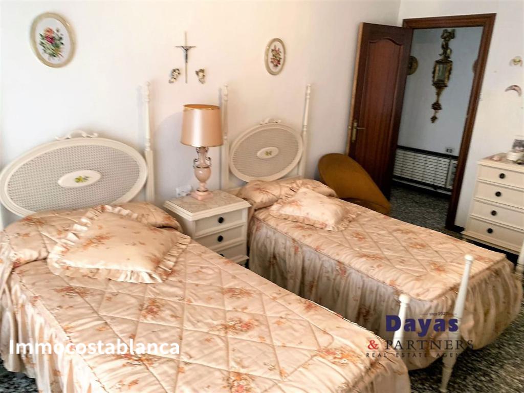 Квартира в Ориуэле, 171 м², 195 000 €, фото 1, объявление 9740016