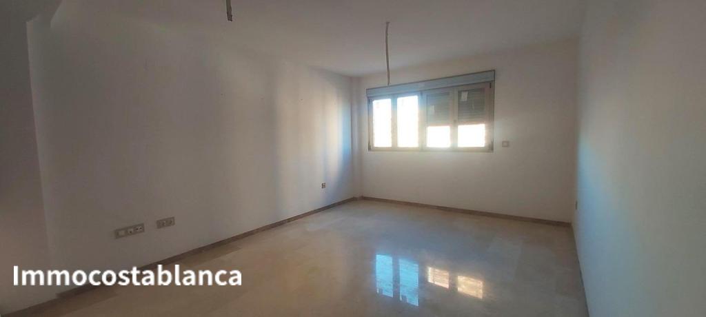 Квартира в Аликанте, 84 м², 250 000 €, фото 1, объявление 40497216