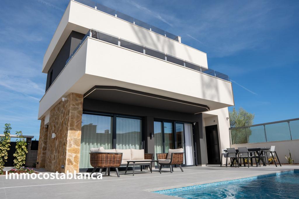 Вилла в Сьюдад-Кесада, 198 м², 649 000 €, фото 2, объявление 20761216