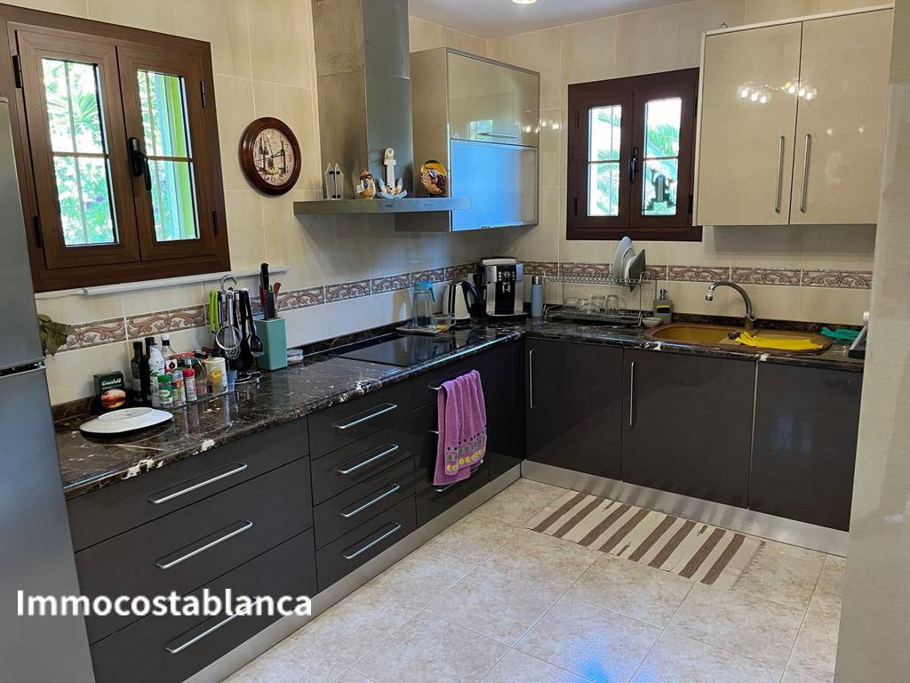Дом в городе в Бенидорме, 283 м², 750 000 €, фото 8, объявление 77708336