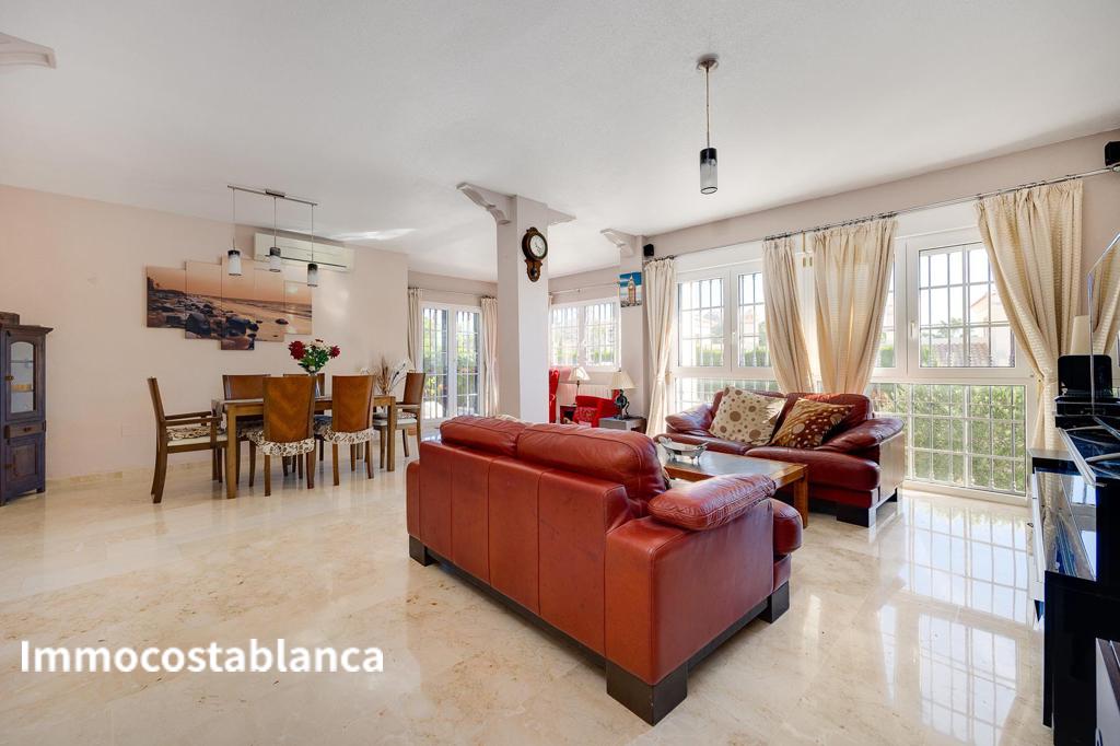 Вилла в Ориуэла Коста, 141 м², 550 000 €, фото 5, объявление 3817216