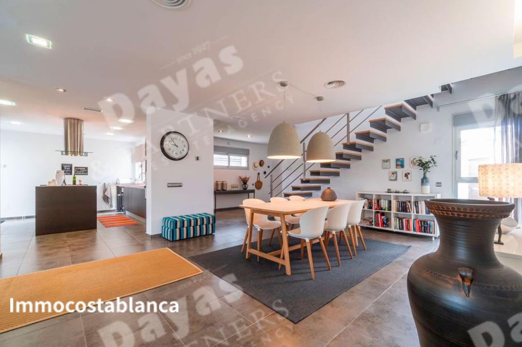 Вилла в Деэса де Кампоамор, 203 м², 1 175 000 €, фото 5, объявление 13069696