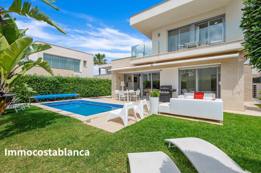 Вилла в Ориуэла Коста, 119 м², 479 000 €, фото 4, объявление 28617216