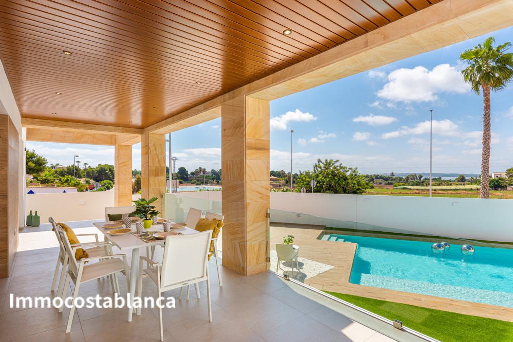 Вилла в Сьюдад-Кесада, 244 м², 822 000 €, фото 5, объявление 44047536