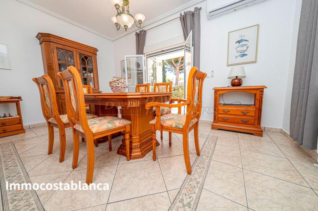 Вилла в Деэса де Кампоамор, 199 м², 693 000 €, фото 4, объявление 23406656