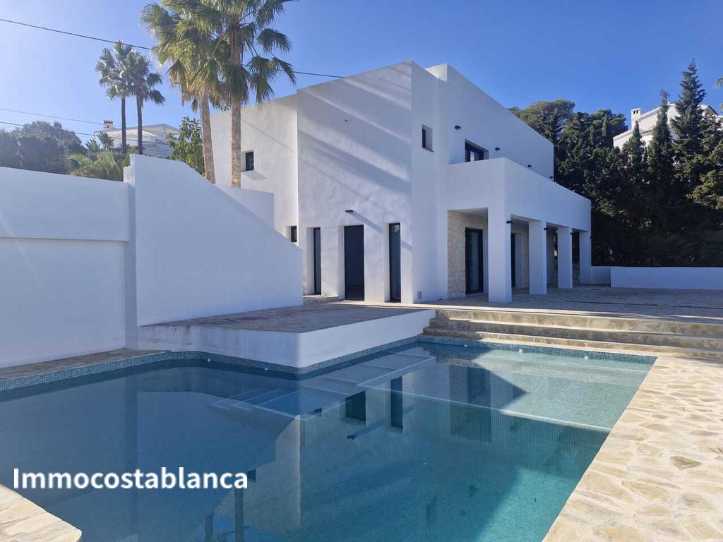 Вилла в Хавеа, 1 075 000 €, фото 1, объявление 26297216