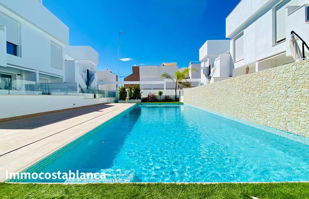 Квартира в Пилар-де-ла-Орададе, 93 м², 335 000 €, фото 5, объявление 62951456