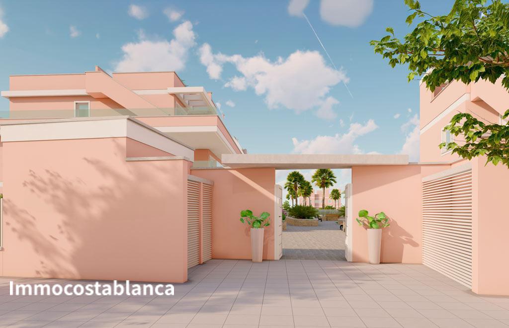 Квартира в Пилар-де-ла-Орададе, 74 м², 320 000 €, фото 1, объявление 19851536