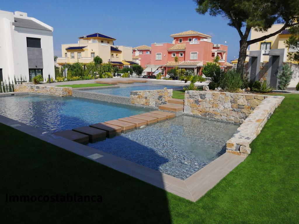 Коттедж в Торревьехе, 82 м², 300 000 €, фото 10, объявление 23567536