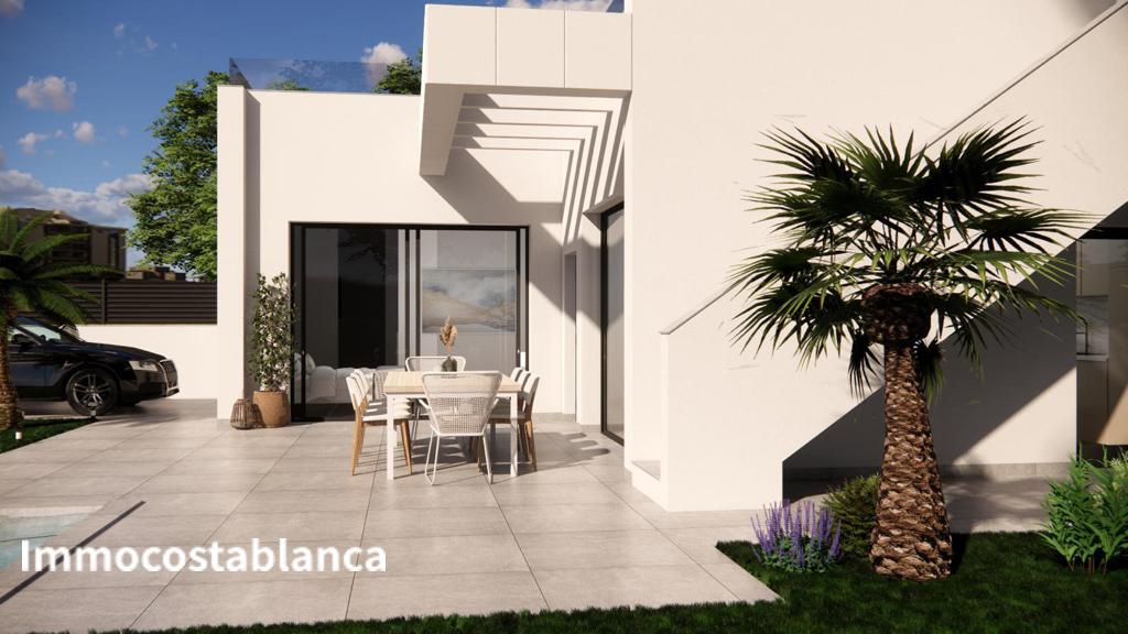 Вилла в Сьюдад-Кесада, 115 м², 770 000 €, фото 2, объявление 37015536