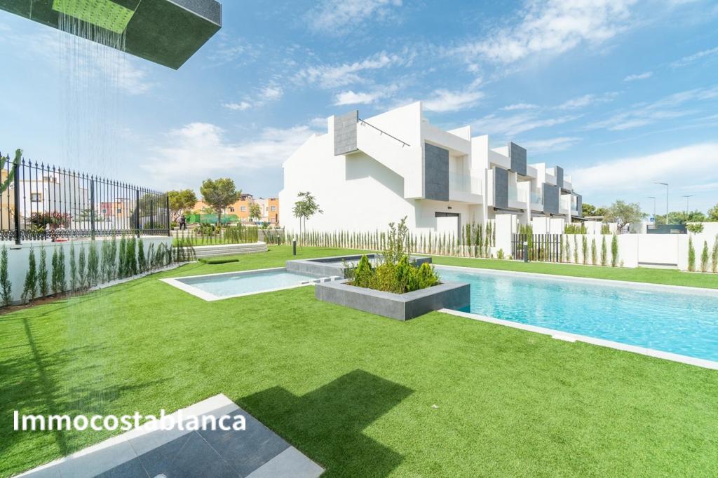 Коттедж в Торревьехе, 82 м², 300 000 €, фото 3, объявление 37327536