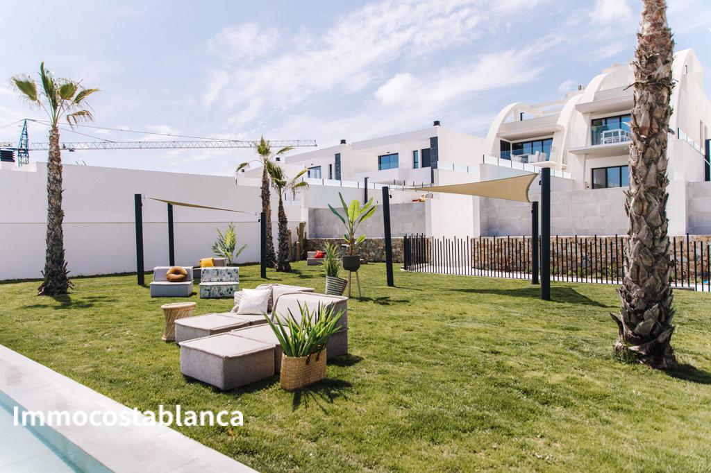 Коттедж в Сьюдад-Кесада, 240 м², 599 000 €, фото 4, объявление 52215536
