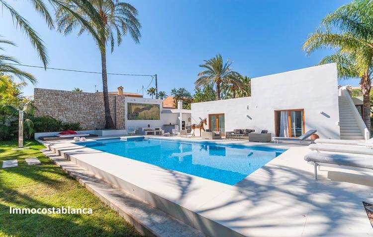 Вилла в Альфас-дель-Пи, 925 000 €, фото 1, объявление 78637936