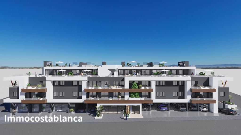 Квартира в Сьюдад-Кесада, 241 м², 441 000 €, фото 1, объявление 45487536