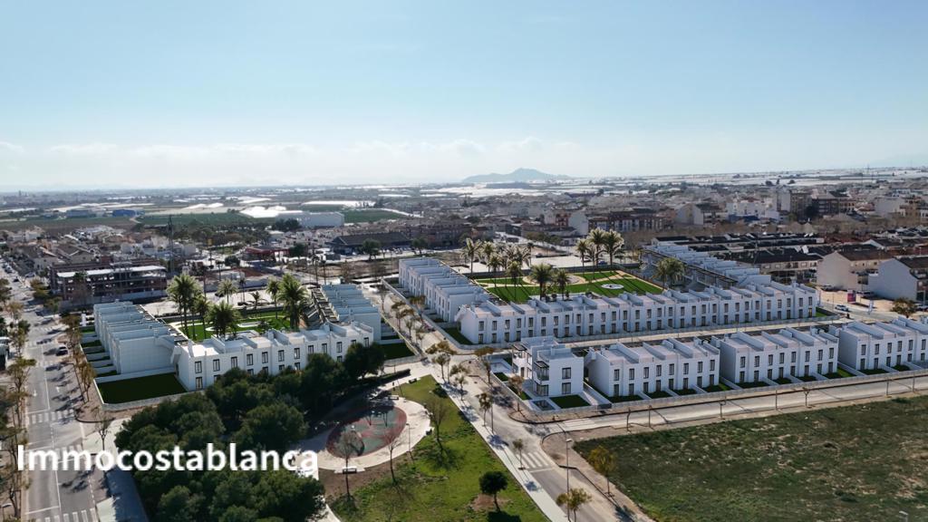 Коттедж в Пилар-де-ла-Орададе, 72 м², 300 000 €, фото 1, объявление 10785216
