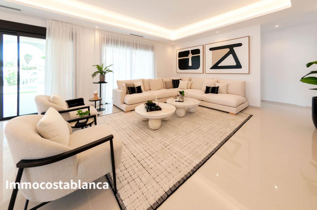 Вилла в Сьюдад-Кесада, 168 м², 871 000 €, фото 1, объявление 54375536