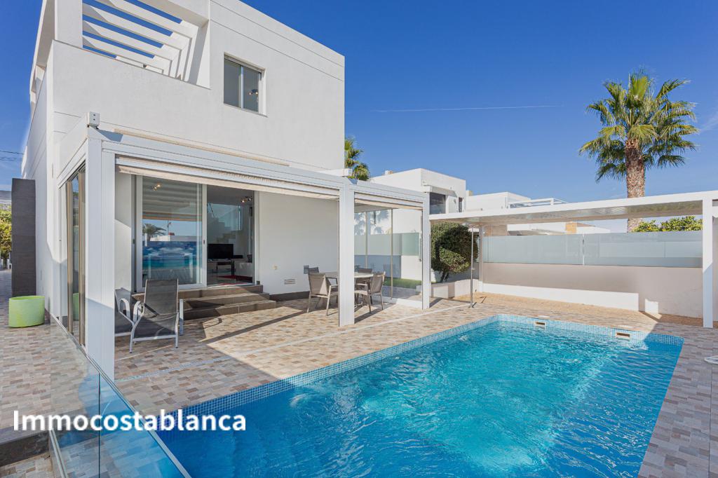 Вилла в Ориуэла Коста, 108 м², 475 000 €, фото 2, объявление 60617216