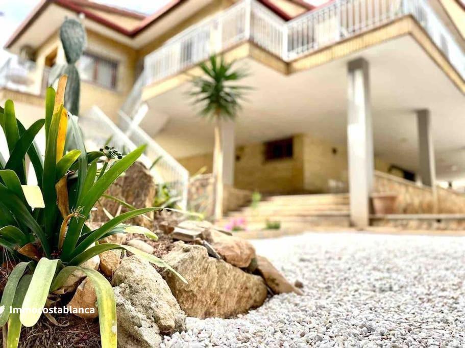 Вилла в Ориуэла Коста, 328 м², 850 000 €, фото 1, объявление 35097216