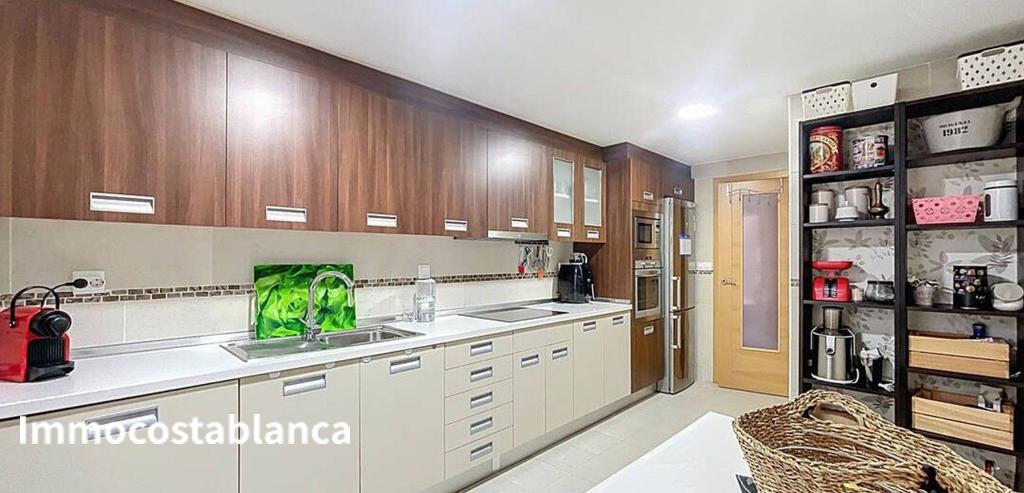 Квартира в Аликанте, 106 м², 305 000 €, фото 1, объявление 49610016