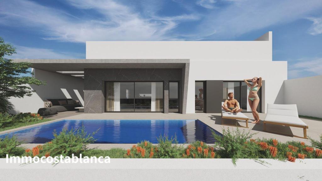 Вилла в Торревьехе, 141 м², 595 000 €, фото 2, объявление 17967536