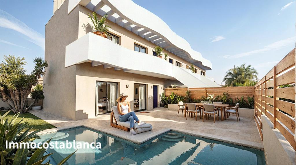 Коттедж в Пилар-де-ла-Орададе, 101 м², 370 000 €, фото 1, объявление 73050016