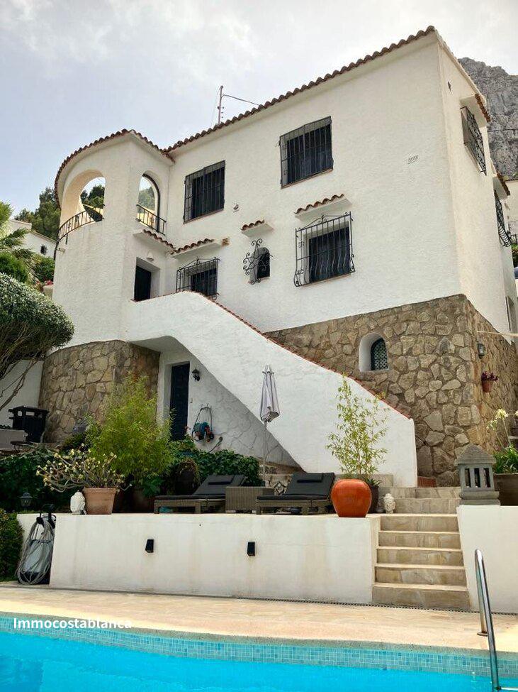 Вилла в Кальпе, 580 000 €, фото 1, объявление 51897216