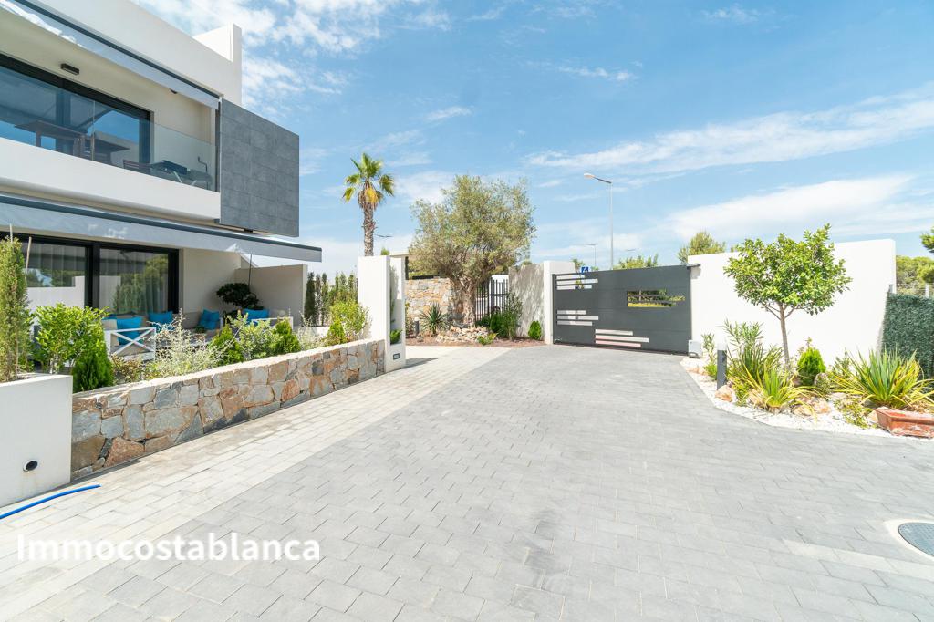 Квартира в Торревьехе, 74 м², 340 000 €, фото 1, объявление 11806328