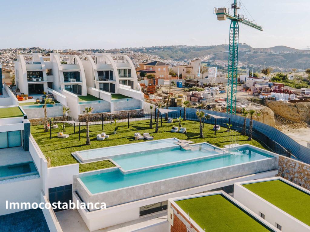 Коттедж в Сьюдад-Кесада, 240 м², 599 000 €, фото 1, объявление 52215536
