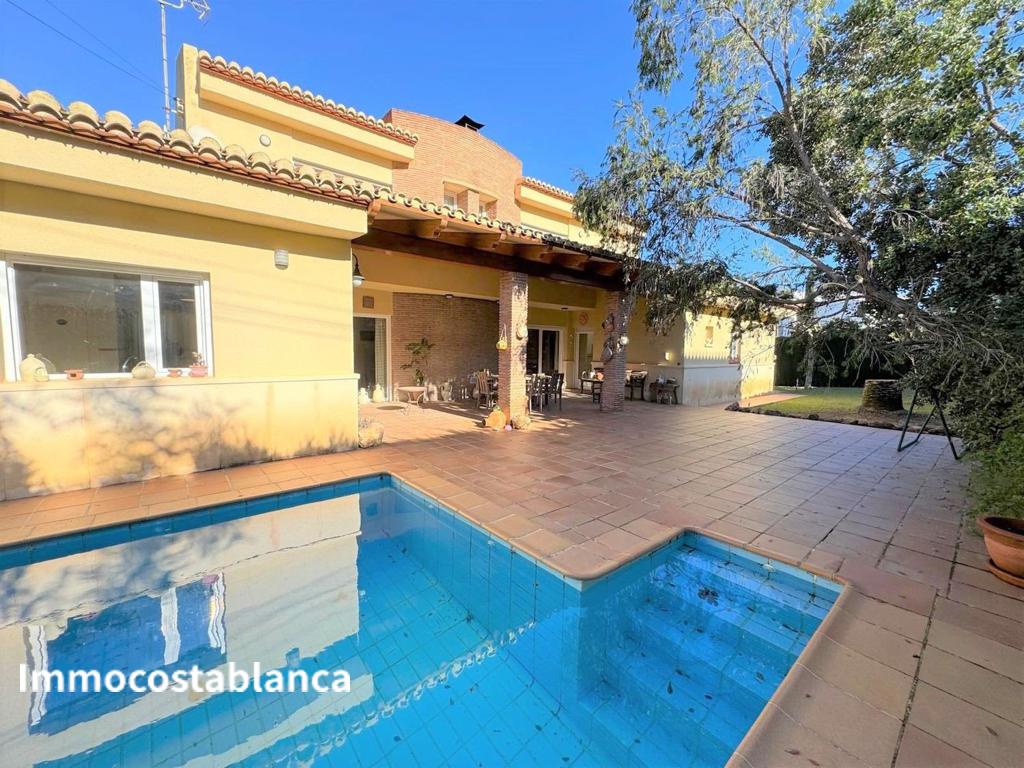 Вилла в Дении, 200 м², 680 000 €, фото 2, объявление 3017216