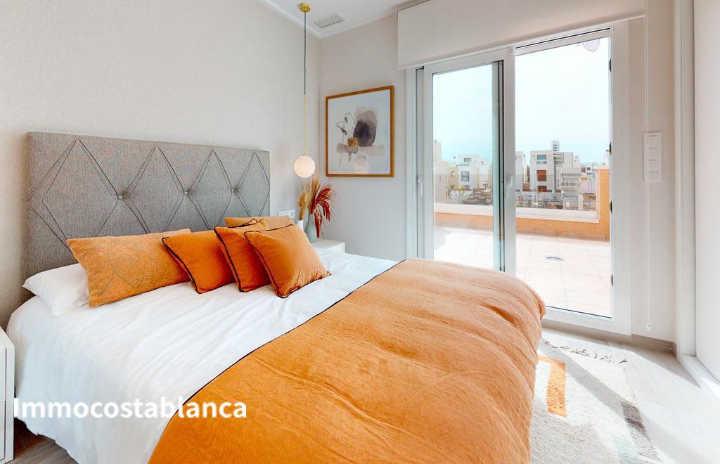 Таунхаус в Пилар-де-ла-Орададе, 83 м², 350 000 €, фото 2, объявление 75051536