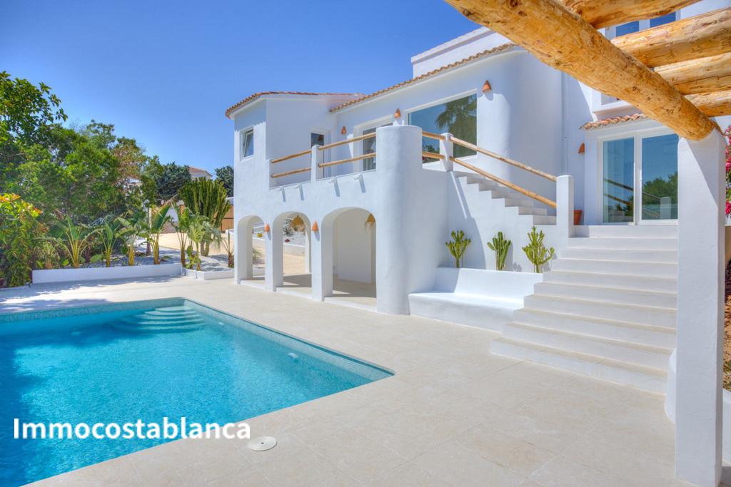 Коттедж в Морайре, 204 м², 1 389 000 €, фото 1, объявление 30683616