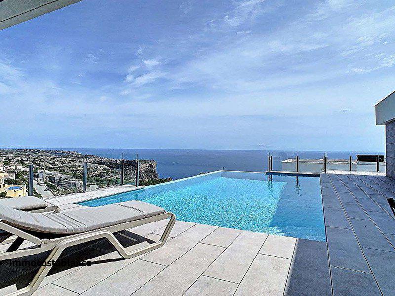 Вилла в Аликанте, 1 350 000 €, фото 1, объявление 38217696