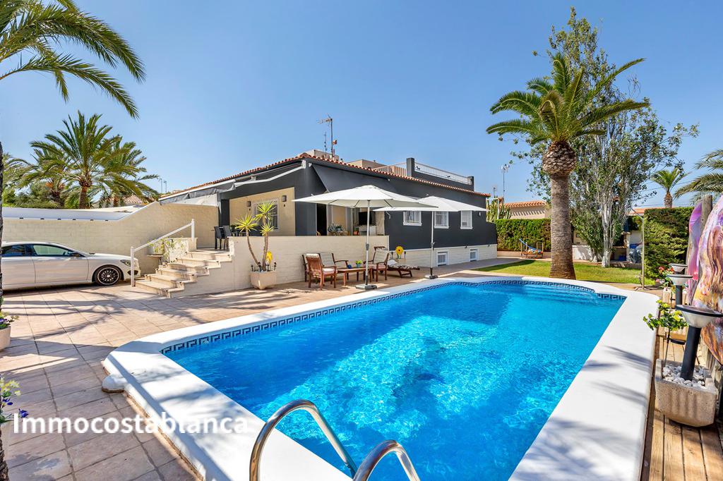 Вилла в Торревьехе, 141 м², 656 000 €, фото 4, объявление 59159536
