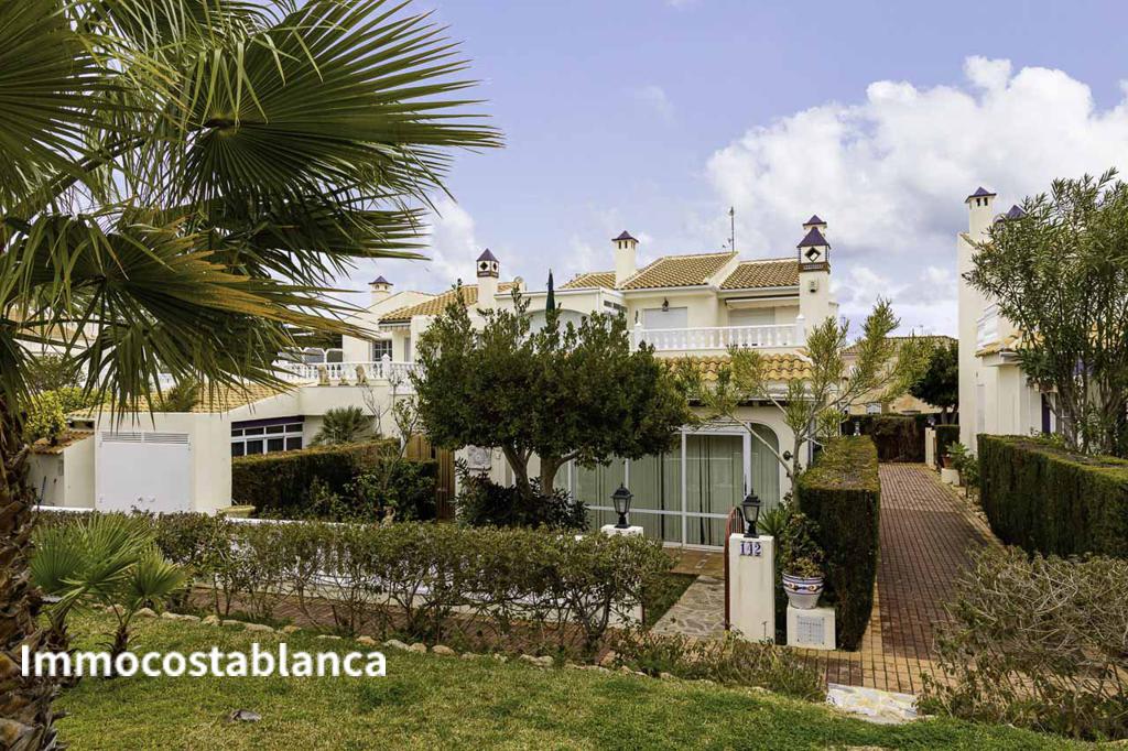 Вилла в Торревьехе, 63 м², 127 000 €, фото 1, объявление 22080896