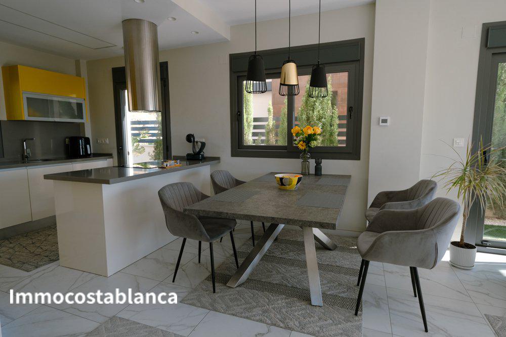 4-комн. вилла в Аликанте, 150 м², 695 000 €, фото 10, объявление 4676256