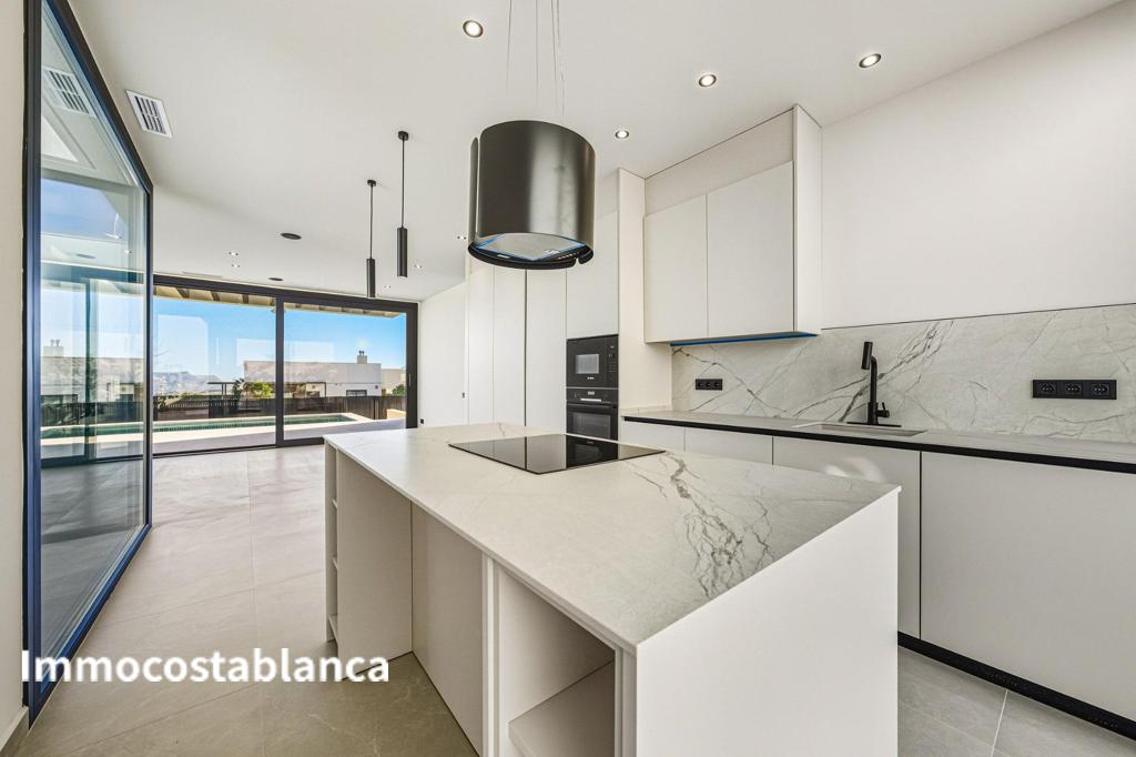 Вилла в Полопе, 200 м², 970 000 €, фото 9, объявление 74449216