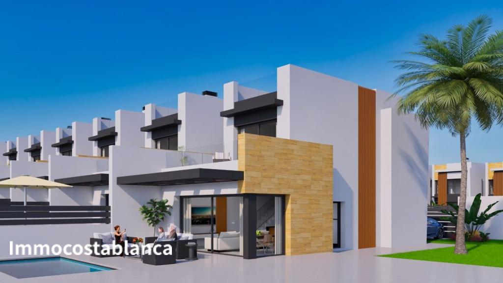 Квартира в Торревьехе, 115 м², 500 000 €, фото 1, объявление 25959536